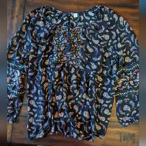 Boho Tunic with tassels and flowy sleeves